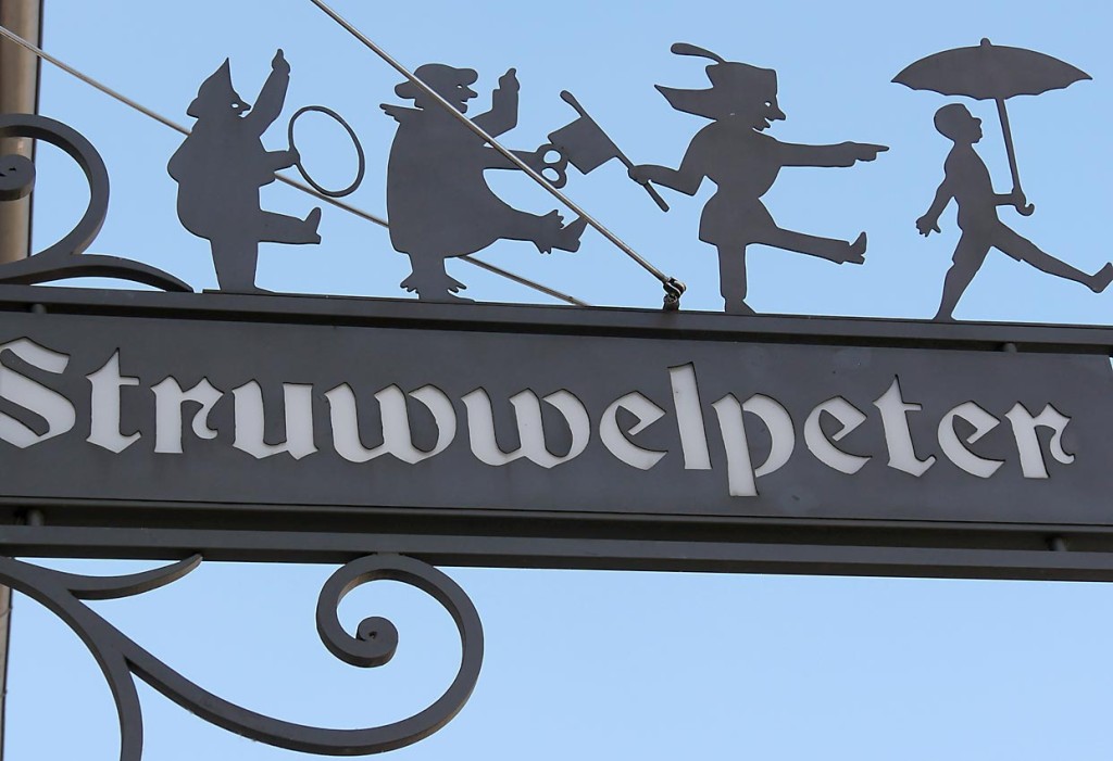 Struwwelpeter: vernünftige Bräuche und Regelungen heute als Benachteiligung deklarieren | Bild: Heinz Knotek/TrinosophieBlog